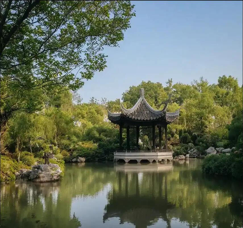 凤城漂流餐饮有限公司